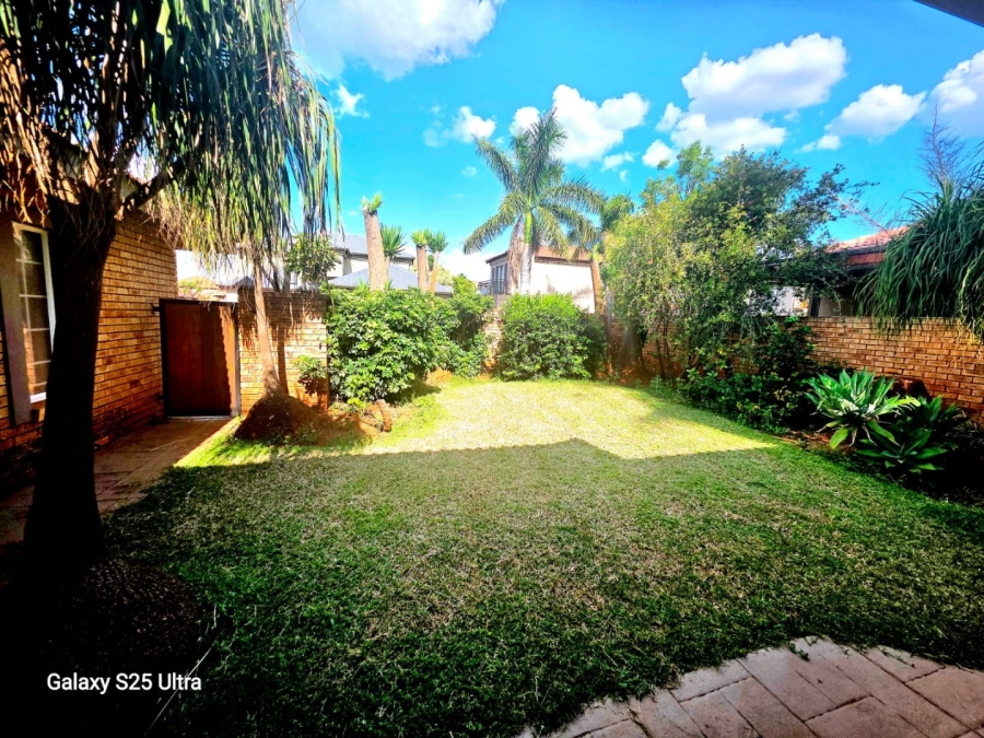  Bedroom Property for Sale in Green Acres Estate Gauteng