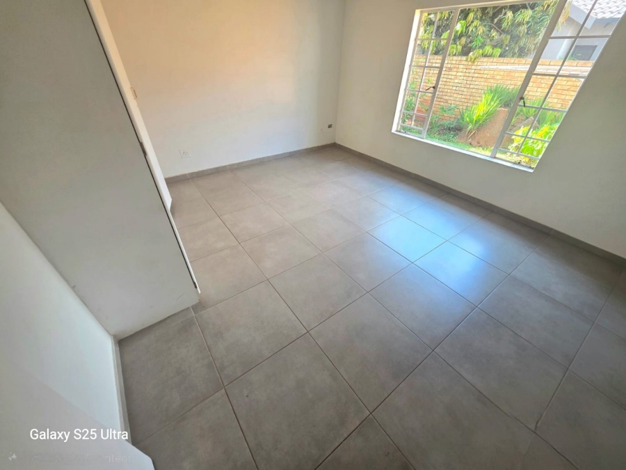  Bedroom Property for Sale in Green Acres Estate Gauteng