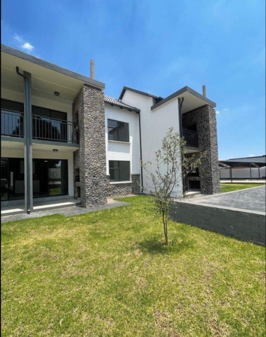 2 Bedroom Property for Sale in Glen Marais Gauteng