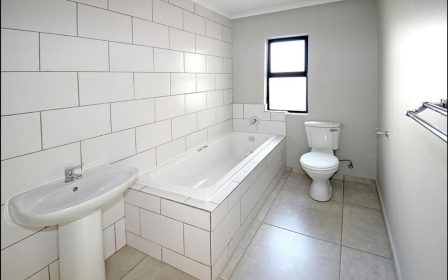 2 Bedroom Property for Sale in Glen Marais Gauteng