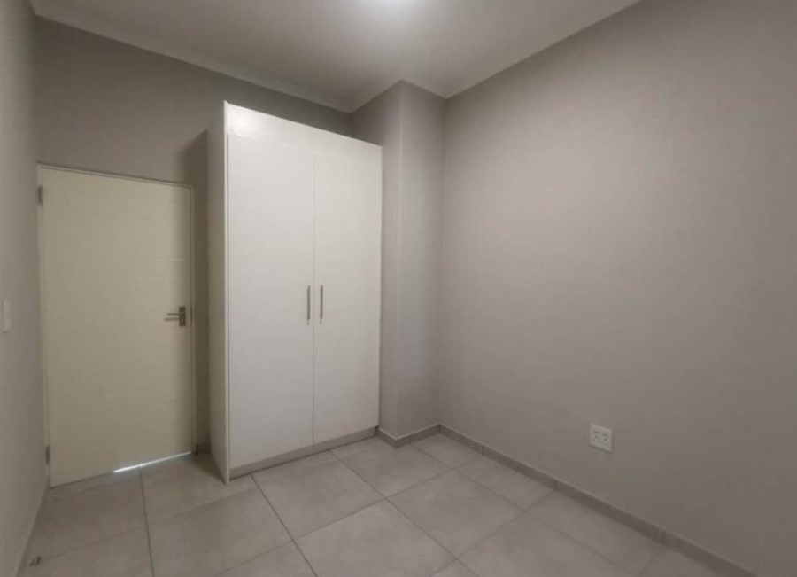 2 Bedroom Property for Sale in Glen Marais Gauteng