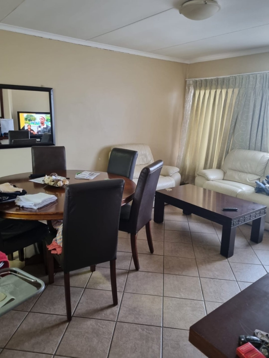 2 Bedroom Property for Sale in Terenure Gauteng