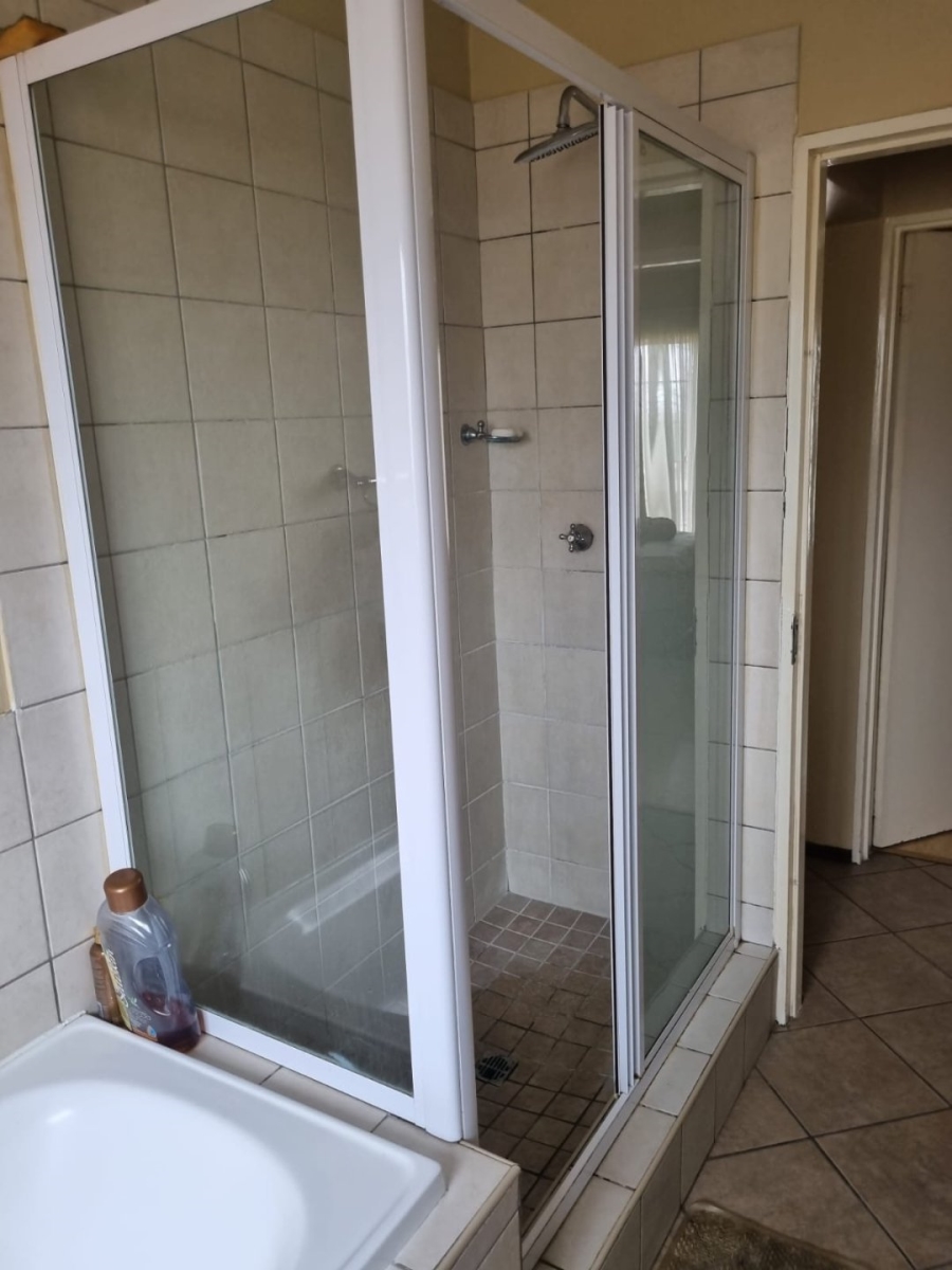 2 Bedroom Property for Sale in Terenure Gauteng