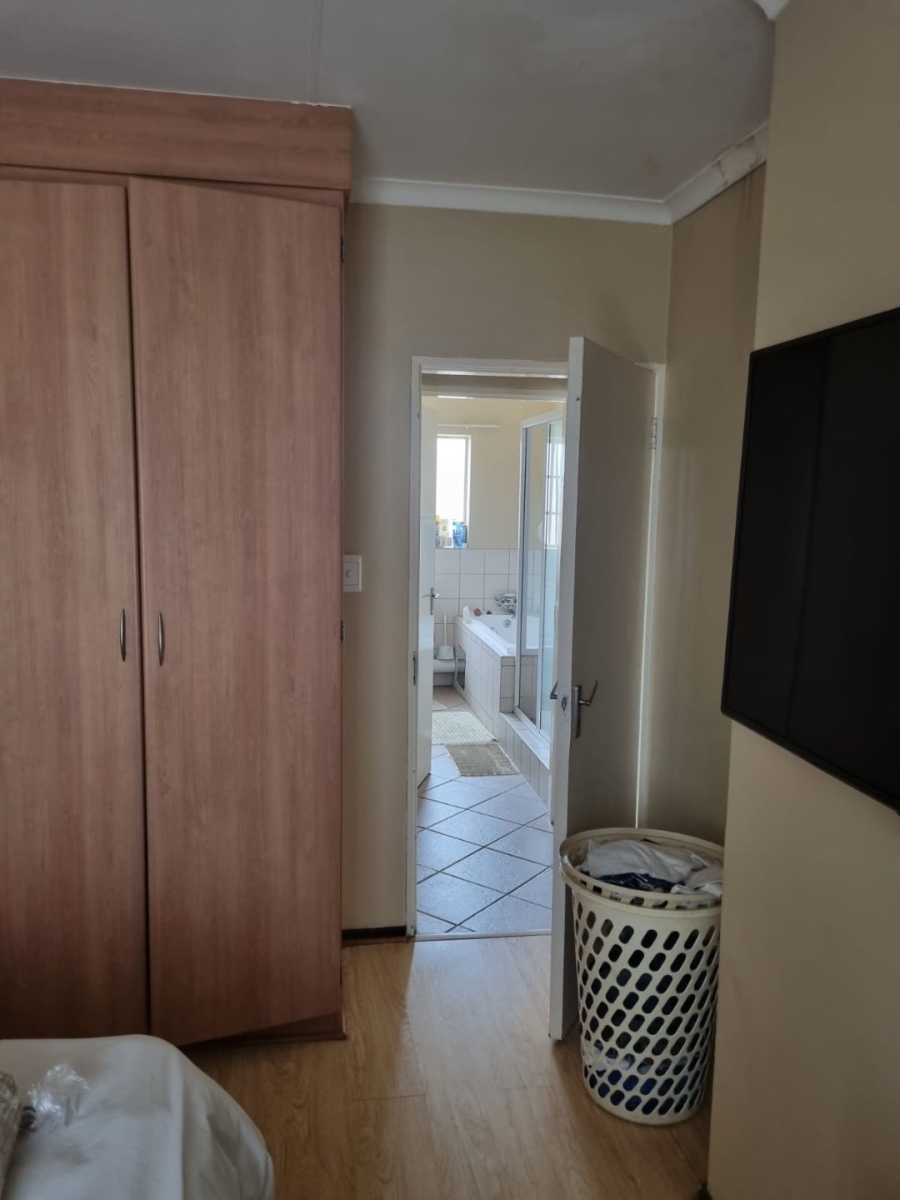 2 Bedroom Property for Sale in Terenure Gauteng