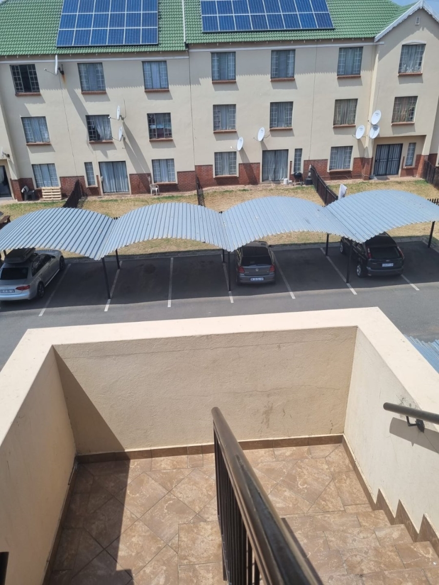 2 Bedroom Property for Sale in Terenure Gauteng