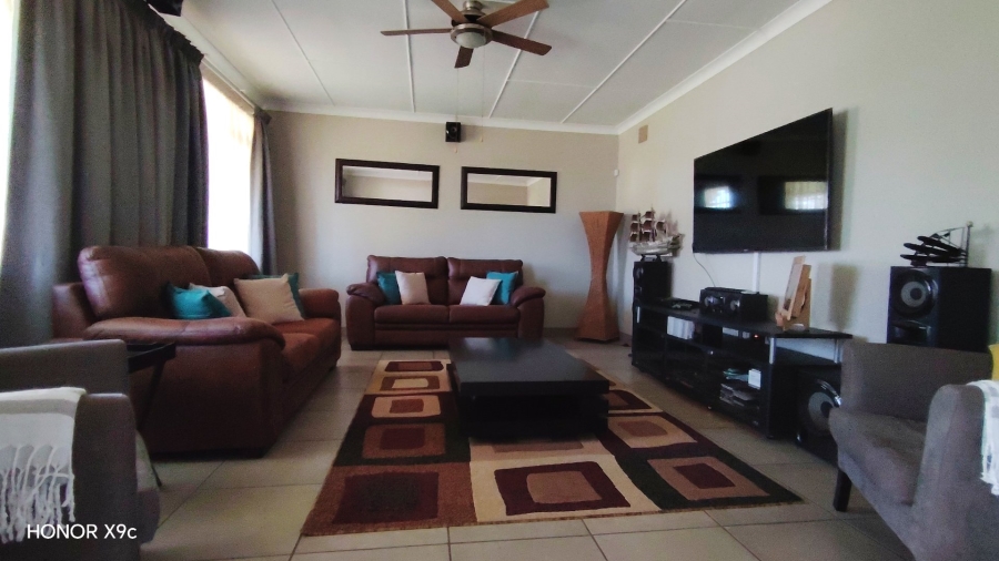 4 Bedroom Property for Sale in Rothdene Gauteng