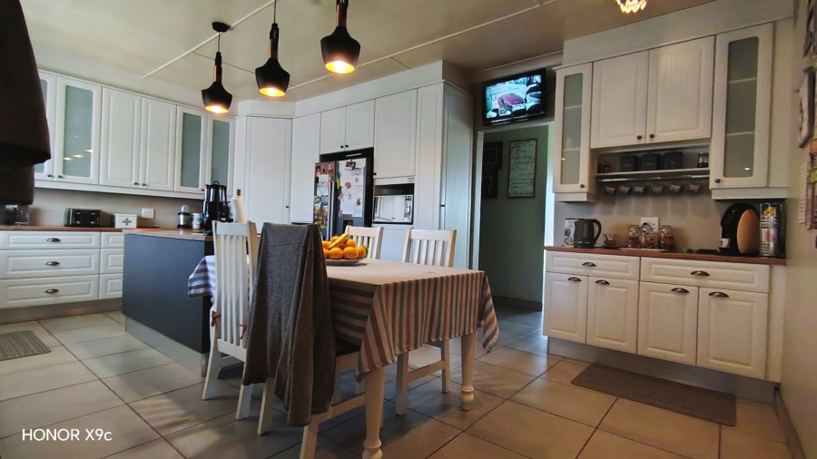 4 Bedroom Property for Sale in Rothdene Gauteng