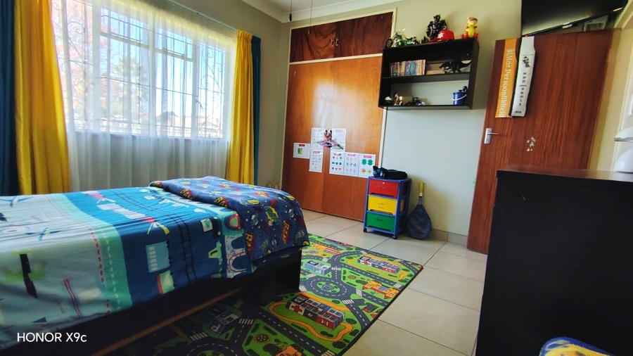 4 Bedroom Property for Sale in Rothdene Gauteng