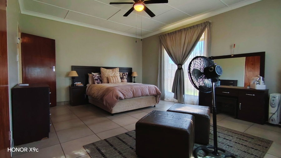 4 Bedroom Property for Sale in Rothdene Gauteng