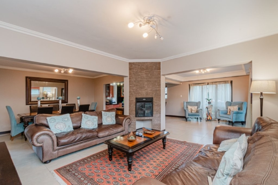 4 Bedroom Property for Sale in Noordhang Gauteng