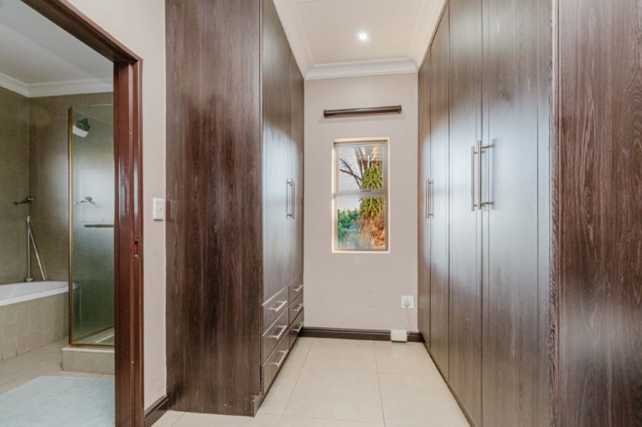 4 Bedroom Property for Sale in Noordhang Gauteng