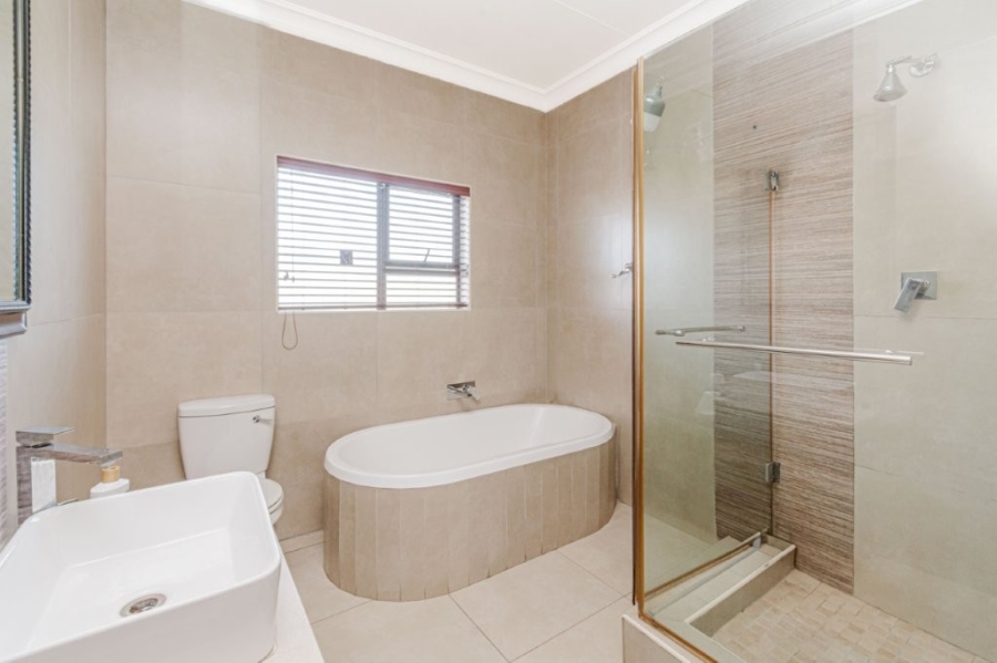4 Bedroom Property for Sale in Noordhang Gauteng