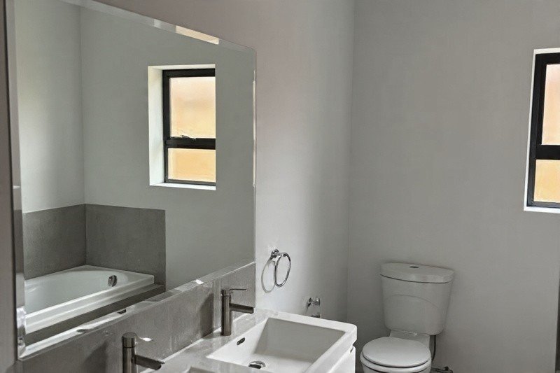 2 Bedroom Property for Sale in Windmill Park Gauteng