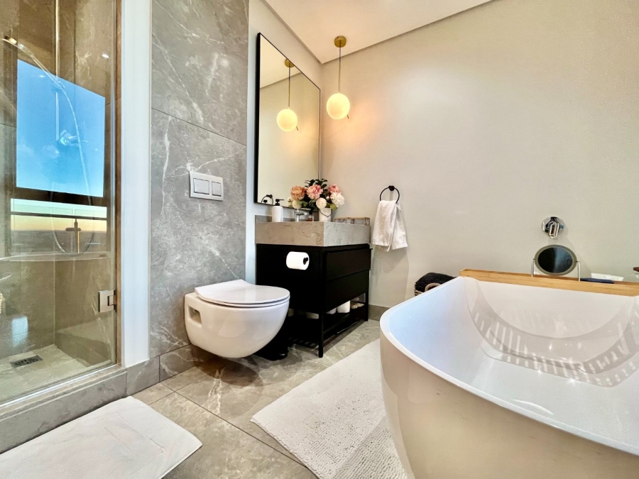 2 Bedroom Property for Sale in Waterfall Gauteng