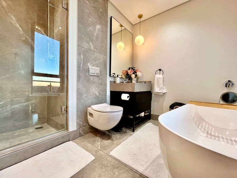 2 Bedroom Property for Sale in Waterfall Gauteng