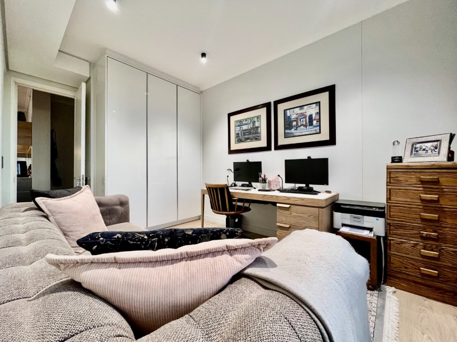 2 Bedroom Property for Sale in Waterfall Gauteng