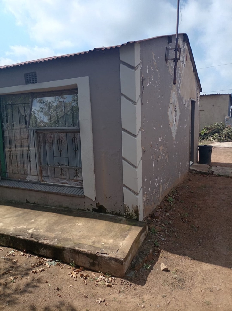 2 Bedroom Property for Sale in Daveyton Gauteng