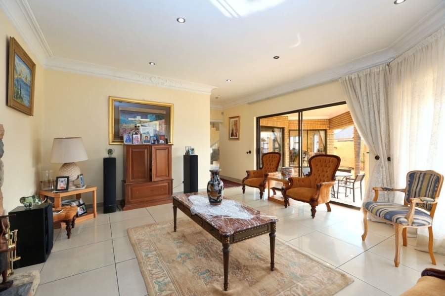 5 Bedroom Property for Sale in Country View Gauteng