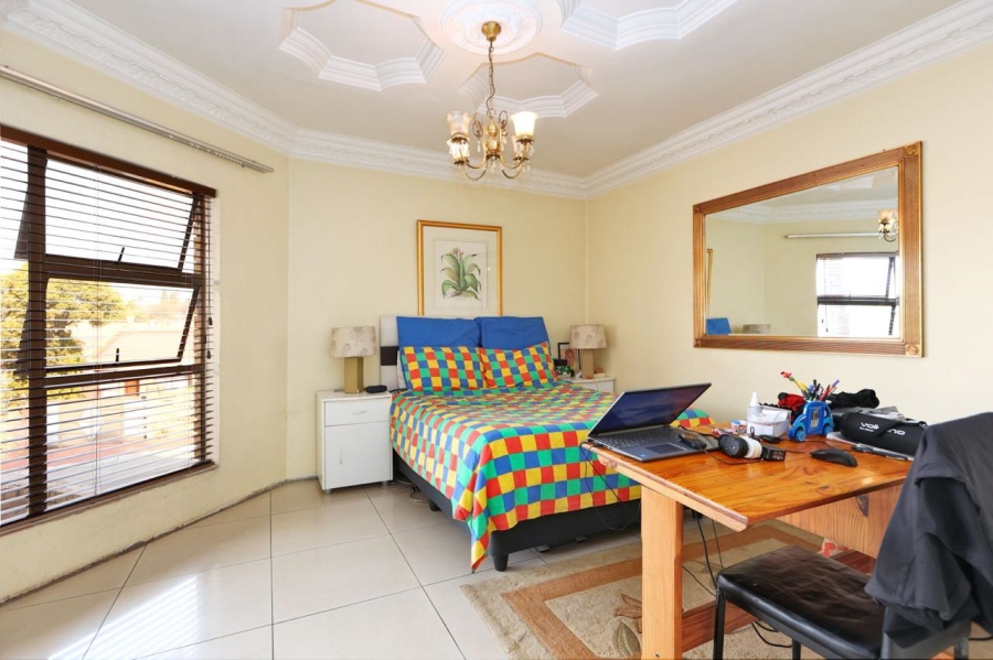 5 Bedroom Property for Sale in Country View Gauteng