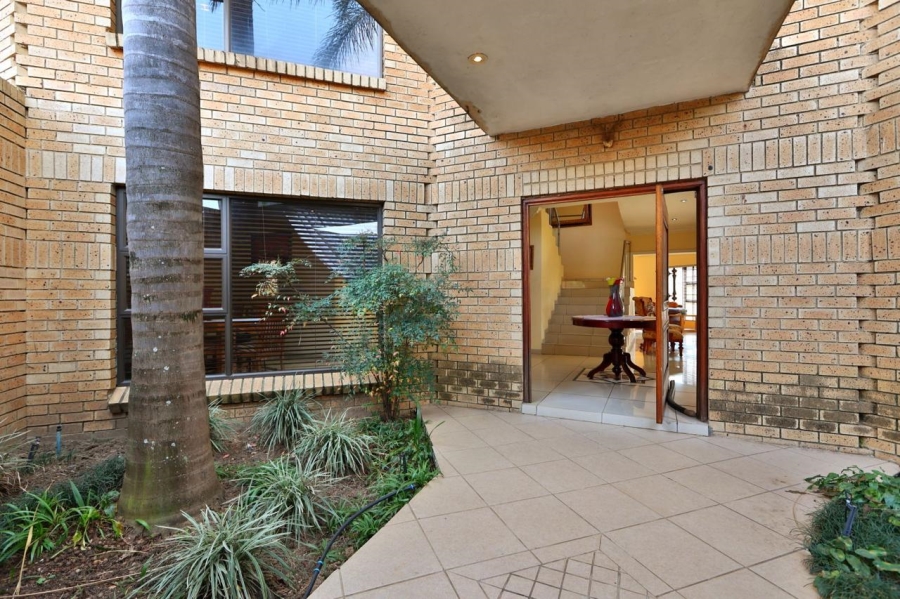 5 Bedroom Property for Sale in Country View Gauteng