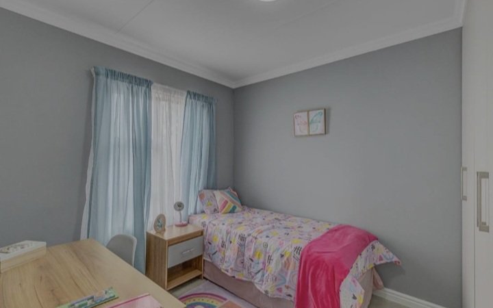To Let 3 Bedroom Property for Rent in Waterfall Gauteng