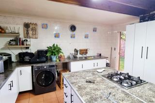 4 Bedroom Property for Sale in Glen Marais Gauteng