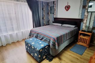 4 Bedroom Property for Sale in Glen Marais Gauteng