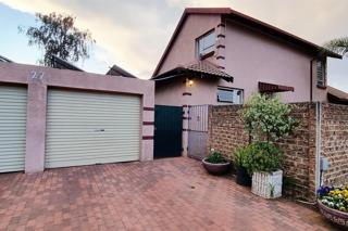 4 Bedroom Property for Sale in Glen Marais Gauteng