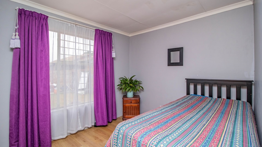 4 Bedroom Property for Sale in Glen Marais Gauteng