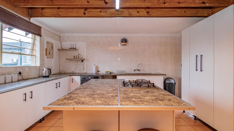 4 Bedroom Property for Sale in Glen Marais Gauteng