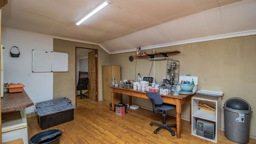 4 Bedroom Property for Sale in Glen Marais Gauteng