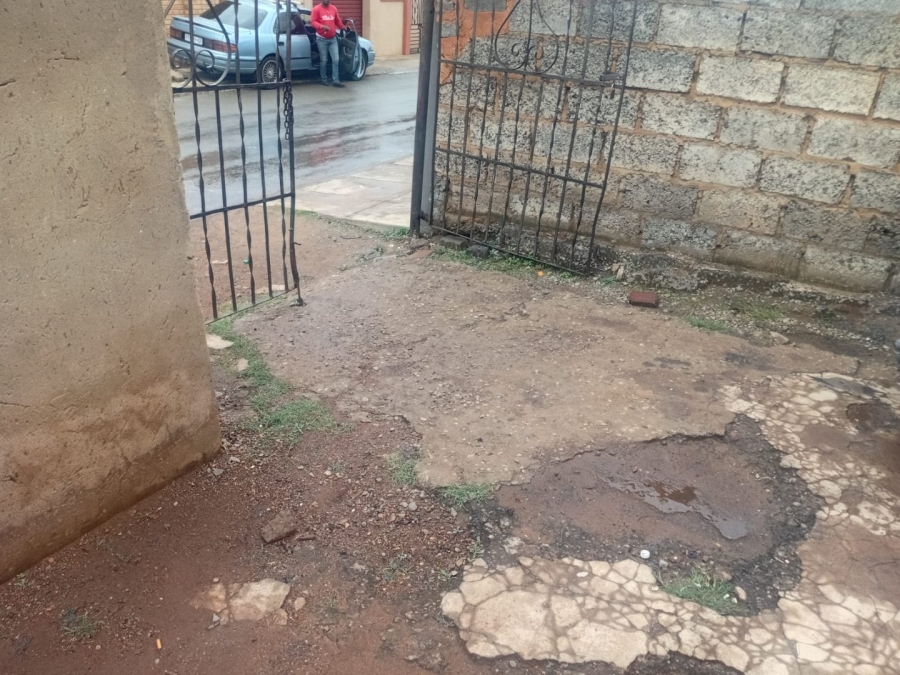 4 Bedroom Property for Sale in Jabulani Gauteng
