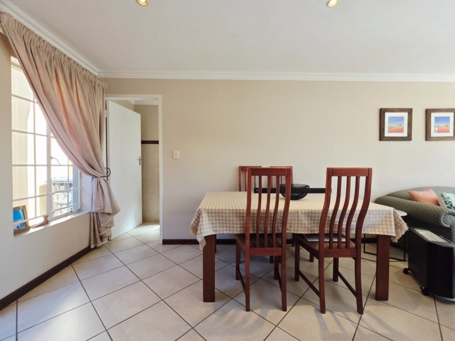 2 Bedroom Property for Sale in La Montagne Gauteng