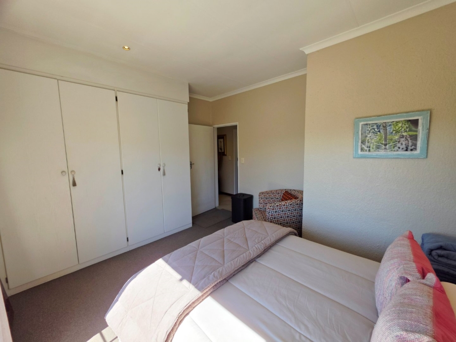 2 Bedroom Property for Sale in La Montagne Gauteng