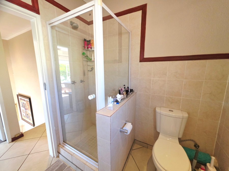 2 Bedroom Property for Sale in La Montagne Gauteng