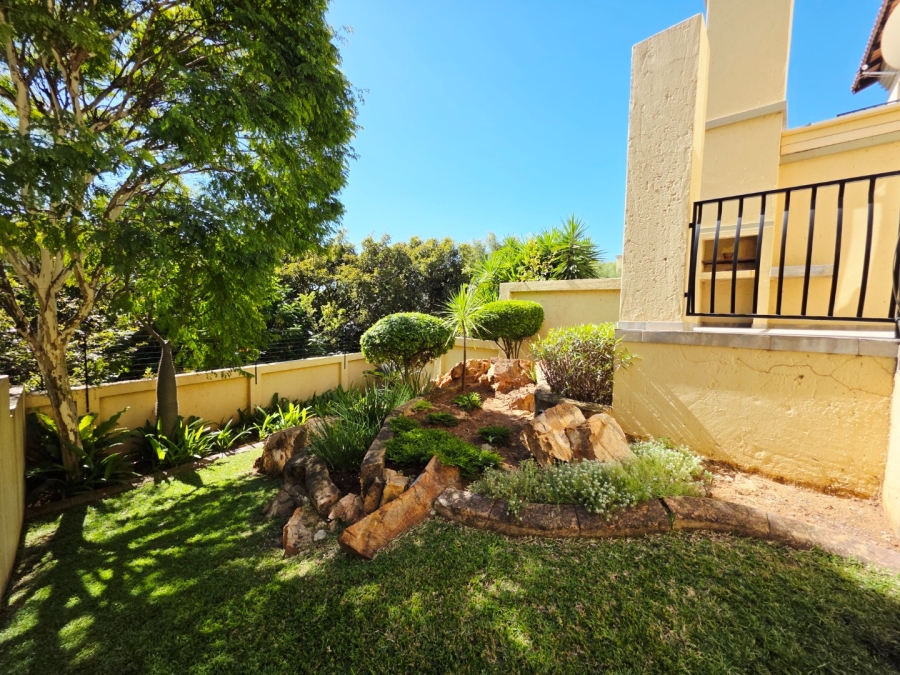 2 Bedroom Property for Sale in La Montagne Gauteng