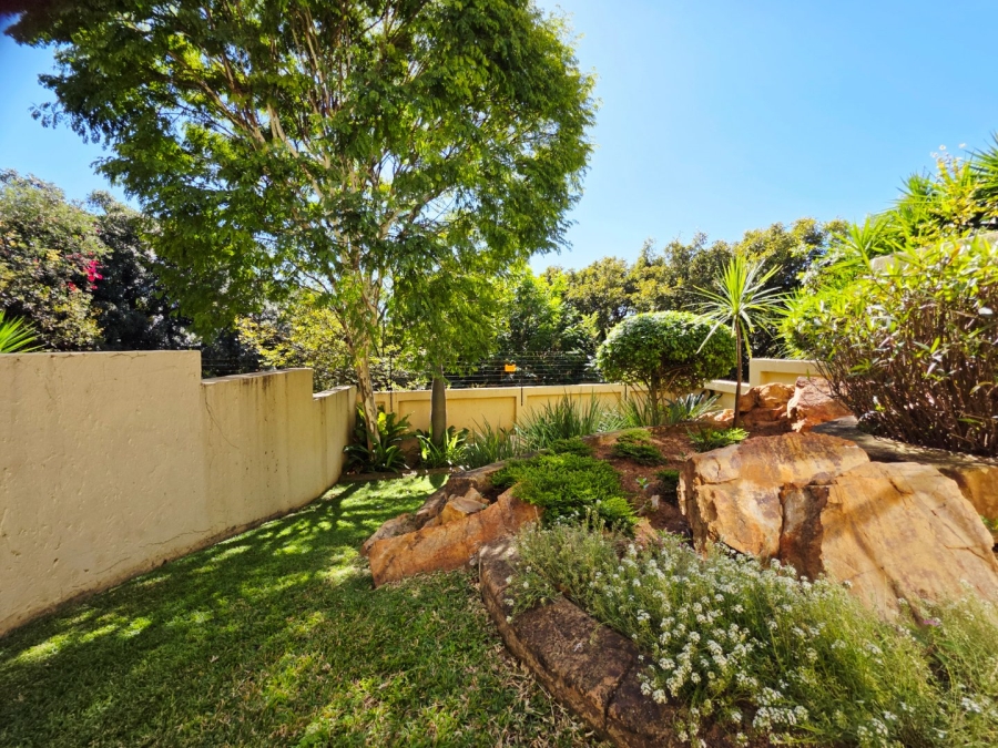 2 Bedroom Property for Sale in La Montagne Gauteng