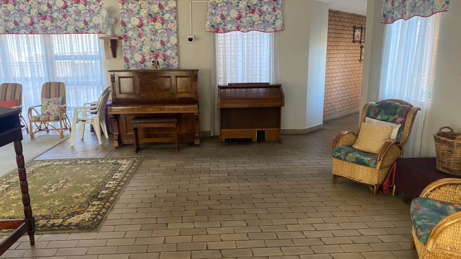 2 Bedroom Property for Sale in Deerness Gauteng