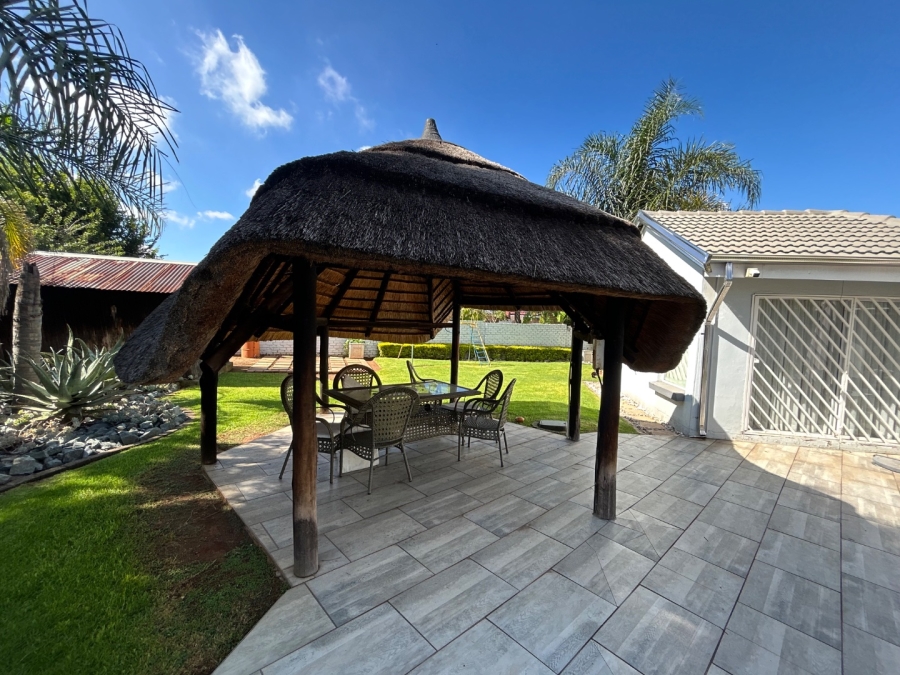 To Let 3 Bedroom Property for Rent in Sunward Park Gauteng