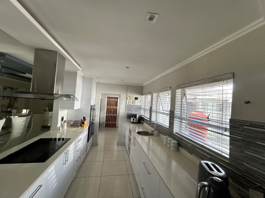 To Let 3 Bedroom Property for Rent in Sunward Park Gauteng