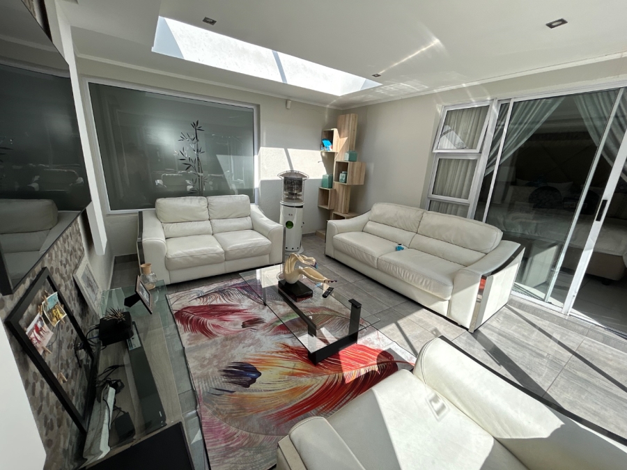 To Let 3 Bedroom Property for Rent in Sunward Park Gauteng