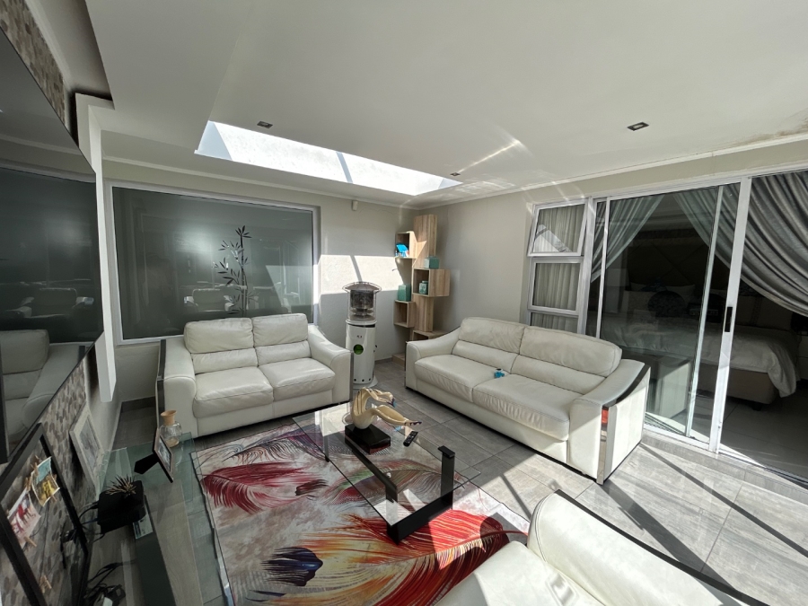 To Let 3 Bedroom Property for Rent in Sunward Park Gauteng