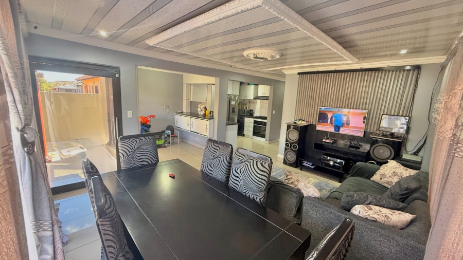 3 Bedroom Property for Sale in Goudrand Gauteng