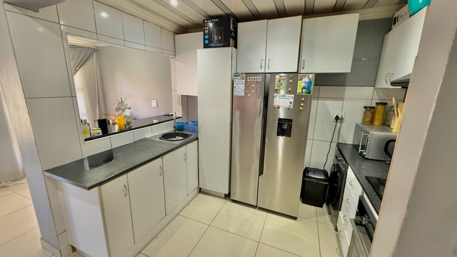 3 Bedroom Property for Sale in Goudrand Gauteng
