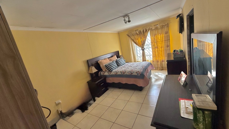 3 Bedroom Property for Sale in Goudrand Gauteng
