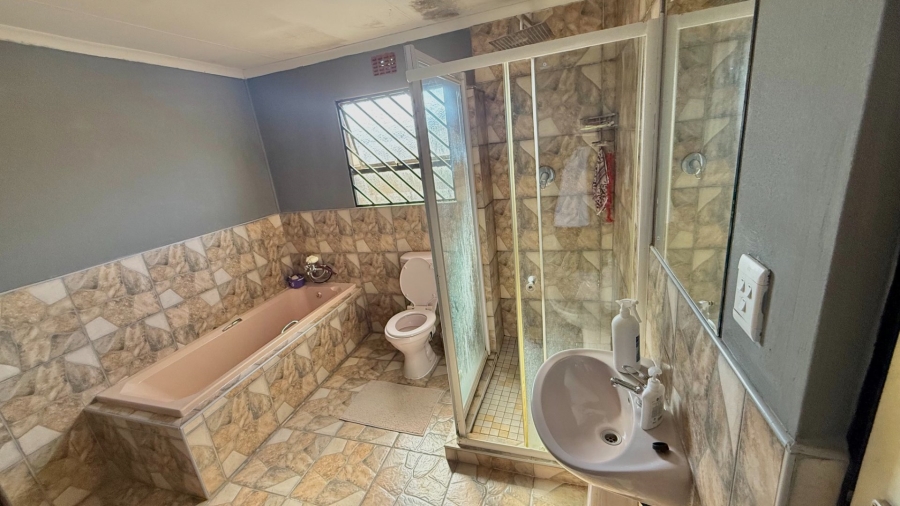3 Bedroom Property for Sale in Goudrand Gauteng