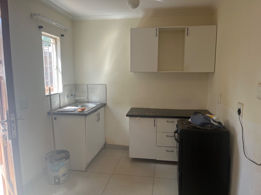 2 Bedroom Property for Sale in Witpoortjie Gauteng