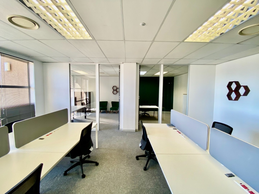 To Let Commercial Property for Rent in Die Hoewes Gauteng