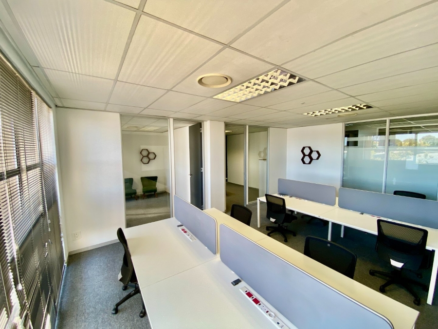 To Let Commercial Property for Rent in Die Hoewes Gauteng