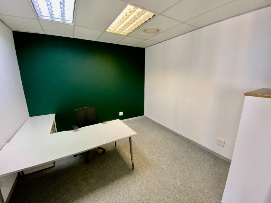 To Let Commercial Property for Rent in Die Hoewes Gauteng